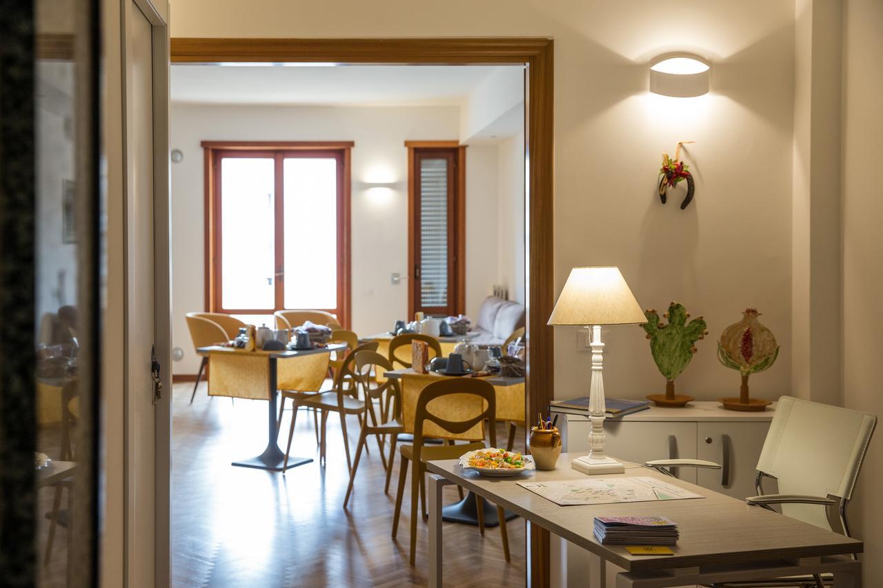 Novantanove B&B Λέτσε Εξωτερικό φωτογραφία